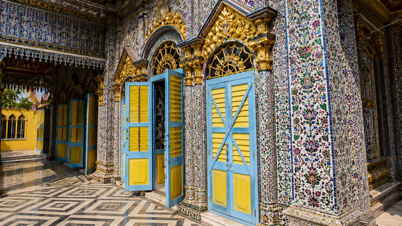 Glass Temple of Kothamangalam gallery 3