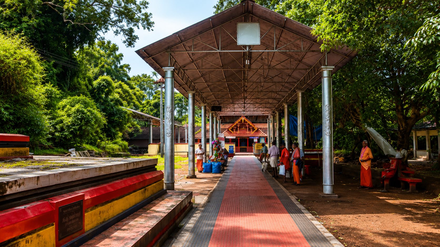 Sri Thiruvarkkaattu Kaavu Bhagavati Temple(Madayi Kavu ) gallery 3