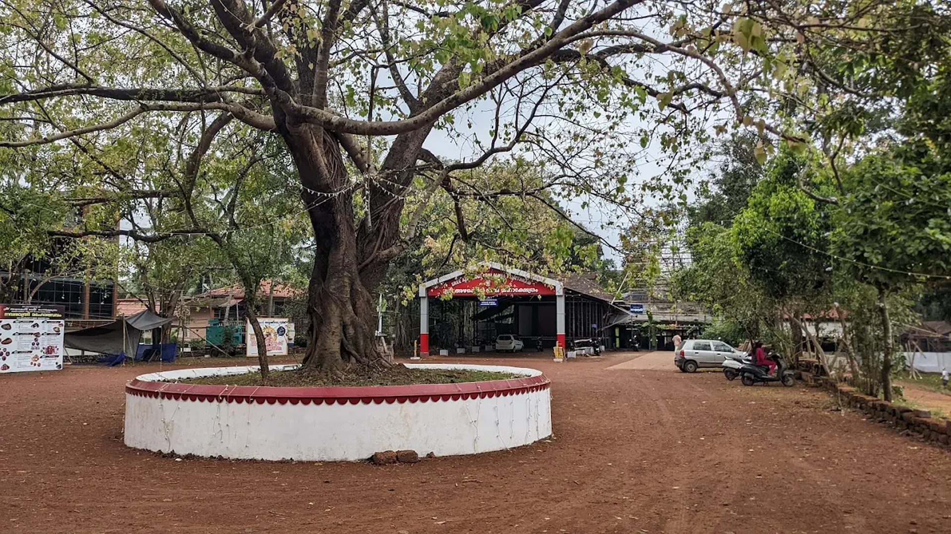 Sree Azhakodi Devi Maha Temple gallery 2