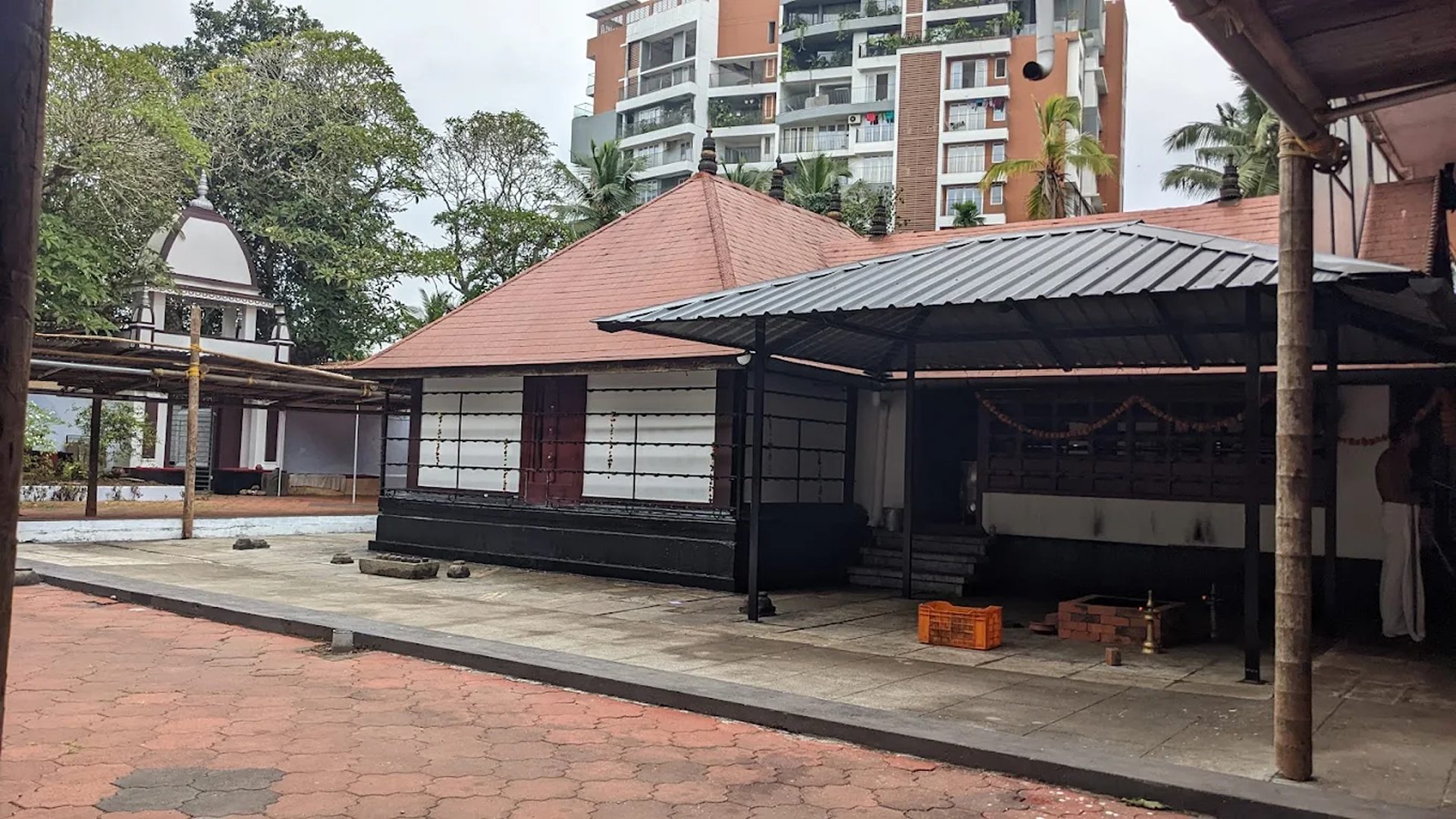 Sree Azhakodi Devi Maha Temple gallery 6