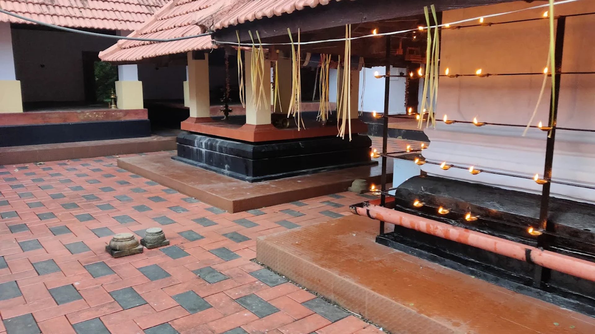 Thrikkavu Sri Durga Bhagavathy Temple gallery 3