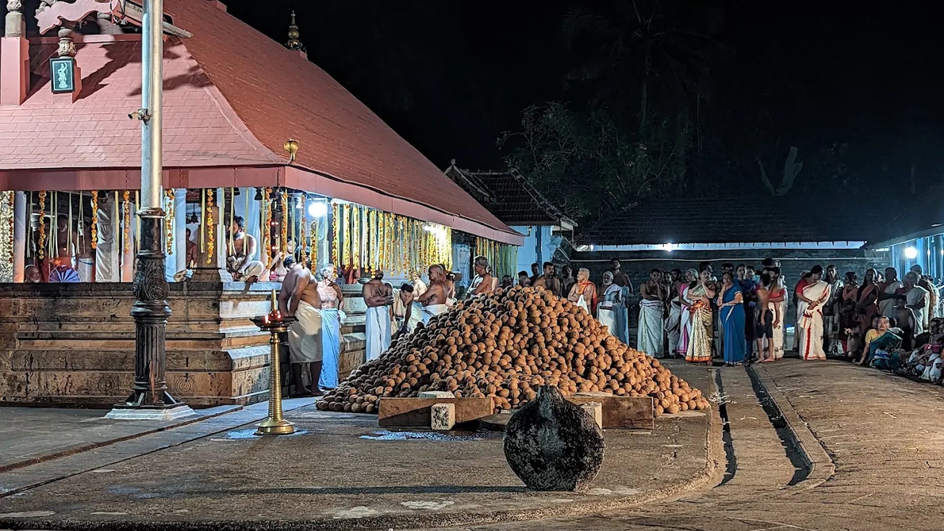 Vettakkorumakan Temple gallery 2